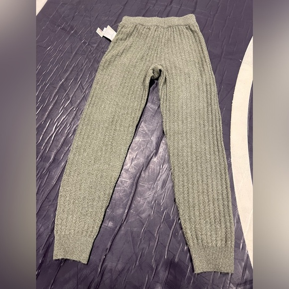 Pink Rose Pants - NWT Pink Rose XS‎ Women’s green soft pants